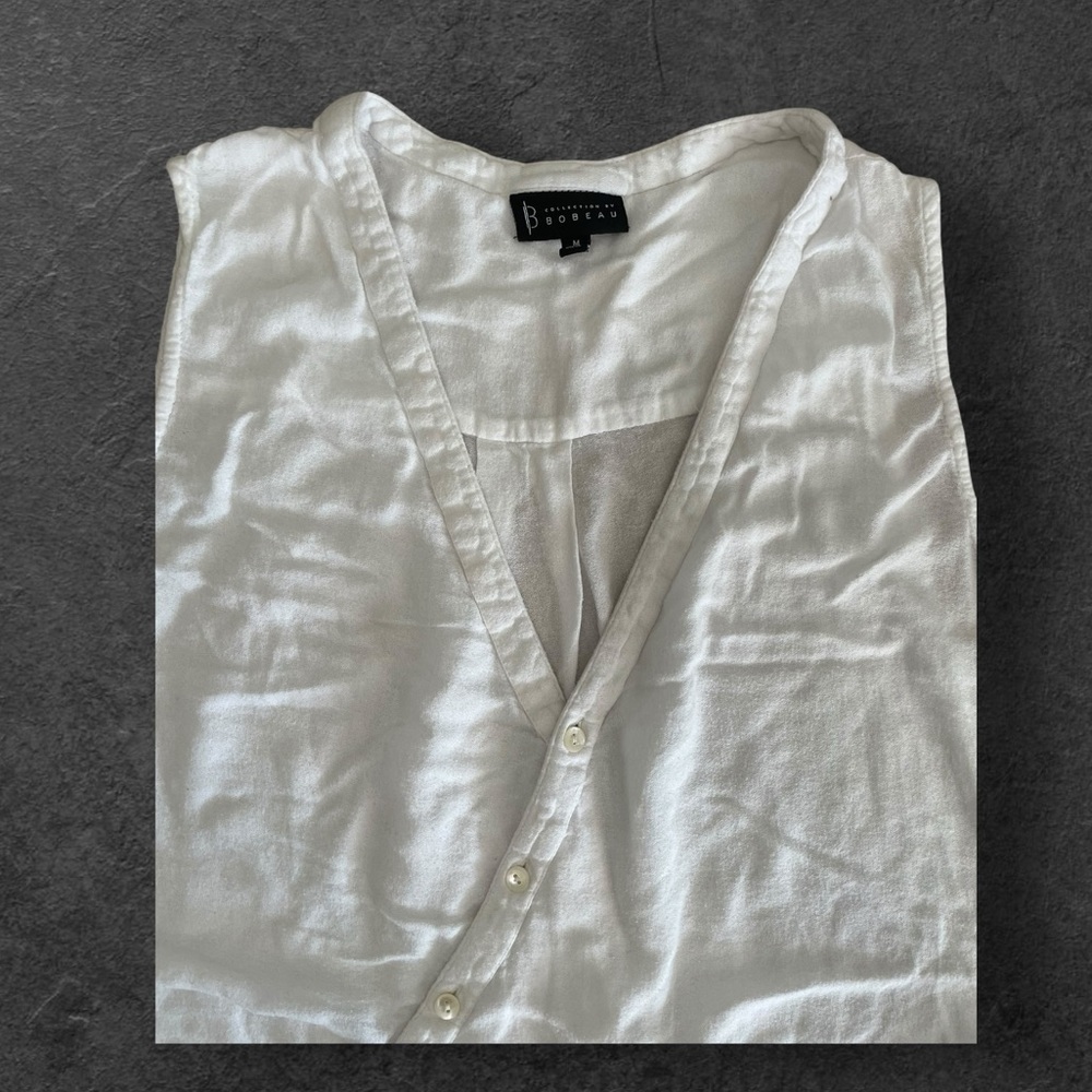 Bobear White V-Neck Sleeveless Cross Front blouse Size: M - Picture 2 of 12